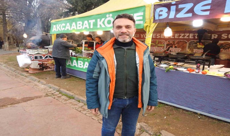 Kebap şehri Gaziantepte Karadeniz Günleri ve Hamsi Festivaline yoğun ilgi