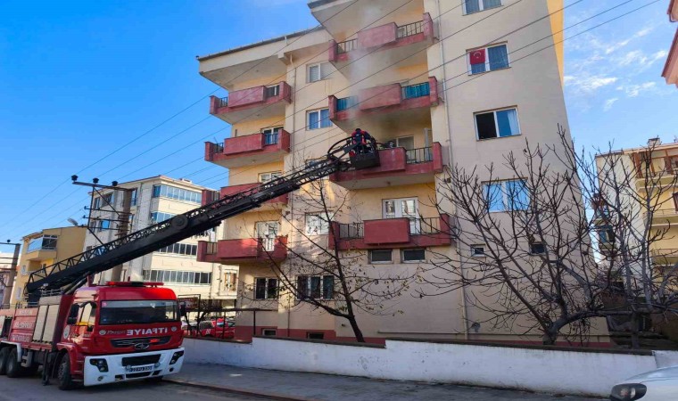 Keşanda çakmakla oynayan çocuk yangına sebep oldu