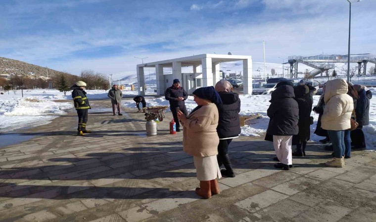 Kız yurdunda yangın tatbikatı