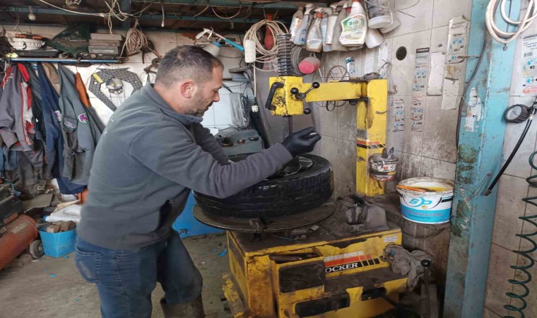 Lastikçilerde ‘kış lastiği yoğunluğu yaşanmaya başlandı