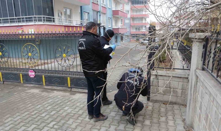 Malatyada başından silahla vurulan genç kurtarılamadı