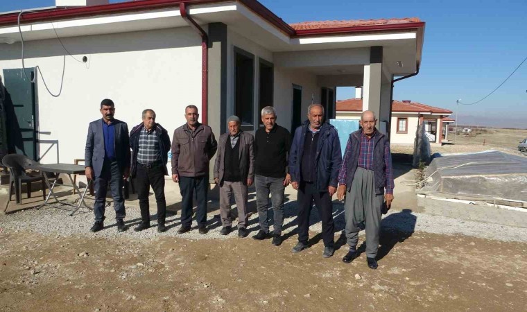 Malatyada evlerine kavuşan depremzede vatandaşlar: Villa gibi evimiz oldu