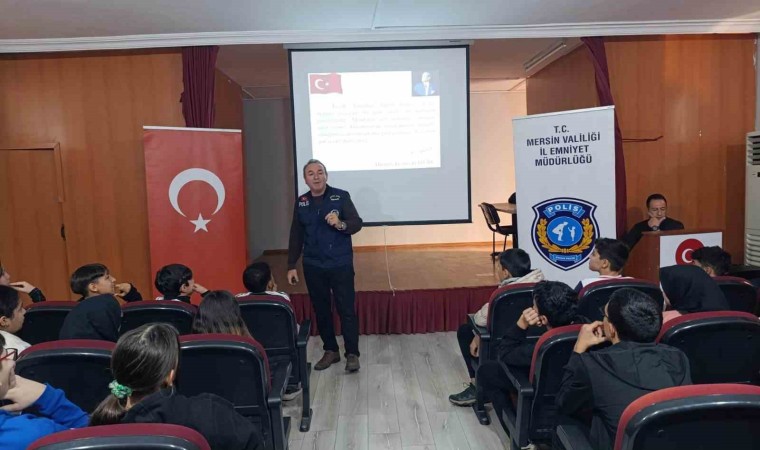 Mersinde okullarda öğrencilere yönelik bilgilendirme faaliyetleri sürüyor