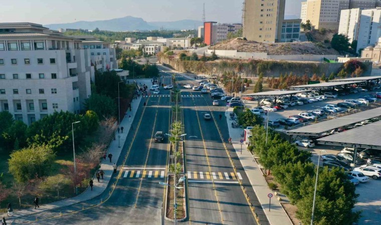 MEÜ Tıp Fakültesi Hastanesinin giriş yolu yenilendi