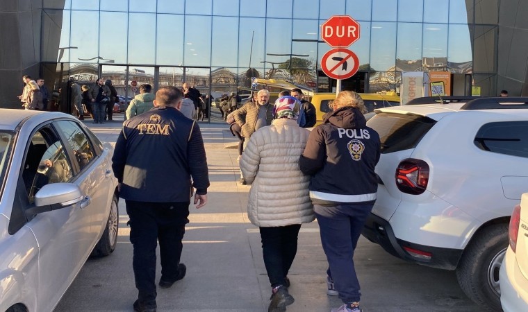 Müebbet cezadan aranıyordu, AVMde alışverişte yakalandı