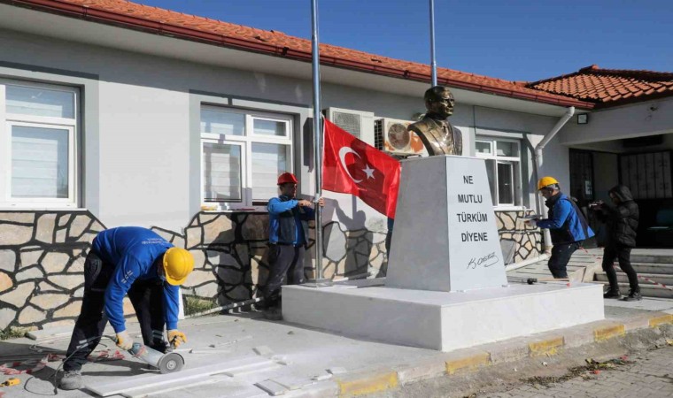 Muğla Büyükşehir il genelinde 248 Atatürk büstü yaptı