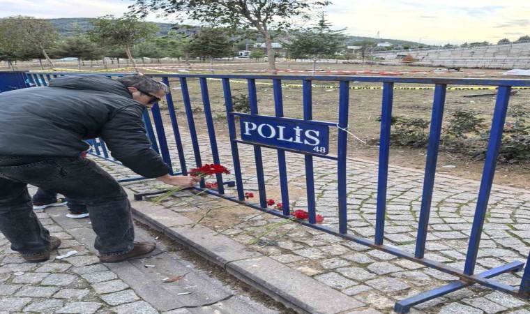 Muğlada helikopter kazasında hayatını kaybedenlere karanfilli veda