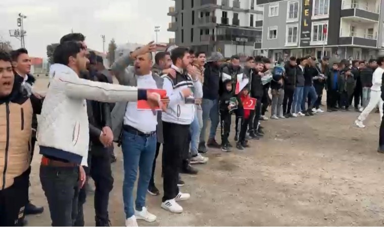 Nevşehirdeki Suriyeliler Esed rejiminin indirilişini halay çekerek kutladı