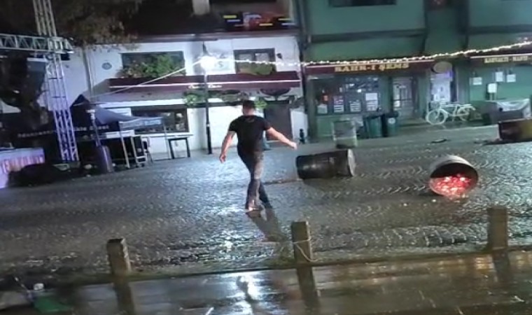 Odunpazarı Belediyesinin Yeni Yıl Pazarı tezgahları saldırıya uğradı