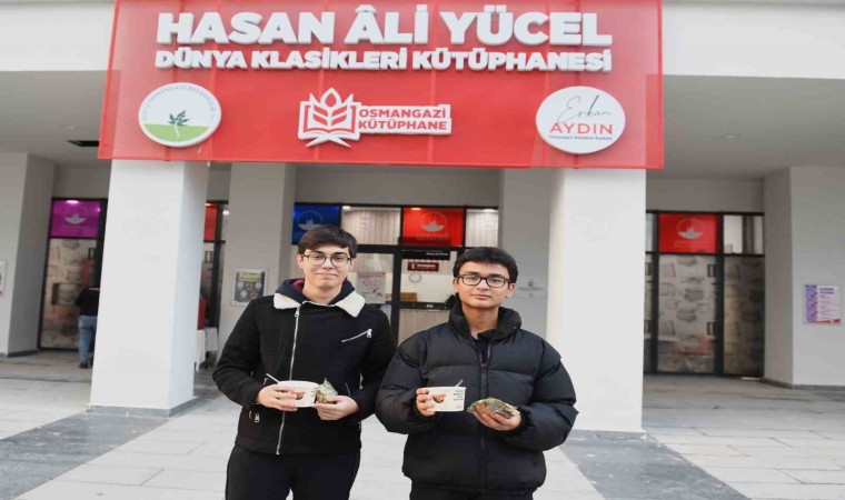 Osmangazi Belediyesinden ders çalışan öğrencilere ücretsiz çorba ikramı