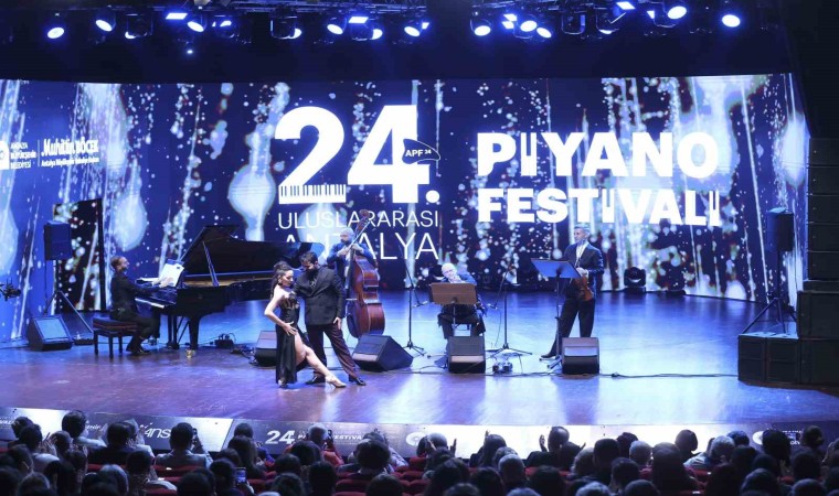 Piyano Festivalinde tango rüzgarı esti