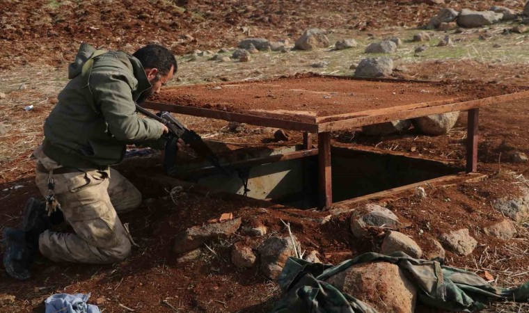 PKK/YPGnin Tel Rıfattaki fare deliğinin ucundan kaçış asansörü çıktı