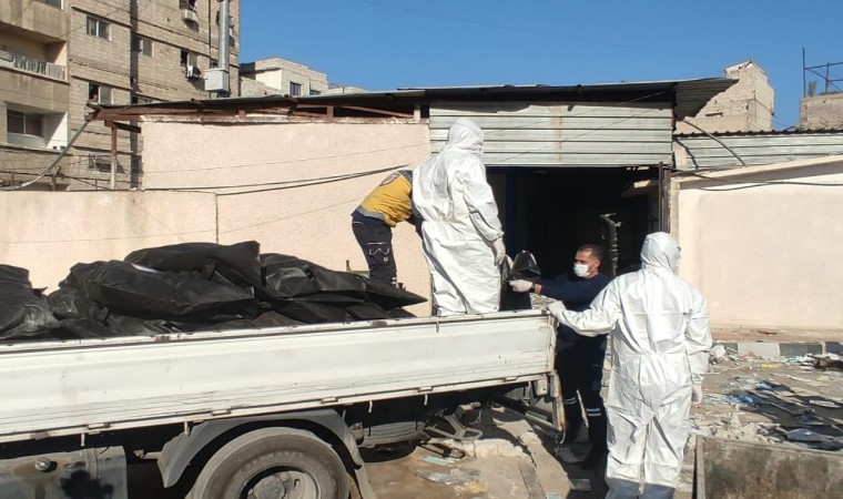 Şamda İran ve Hizbullah tarafından kullanılan karargahta 20den fazla ceset bulundu