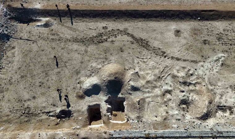 Şamda korkunç görüntüler: Toplu mezar ortaya çıktı