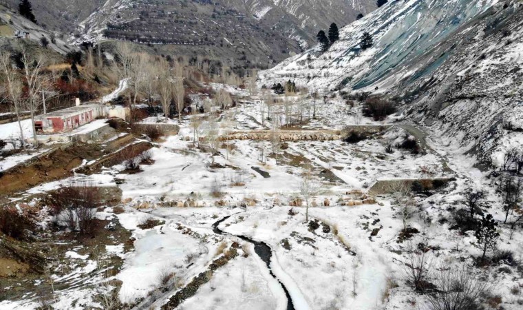 Sibirya soğukları Erzincanı dondurdu