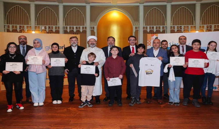 Taksimde Diyanet İşleri Başkanı Erbaş ‘15. Dergi Günlerinin açılışına katıldı