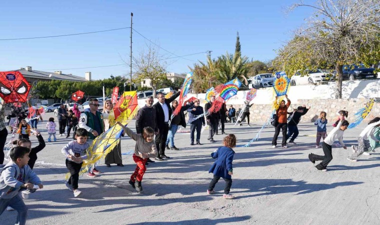 Tarsusta Uçurtma Şenliği renkli görüntülere sahne oldu