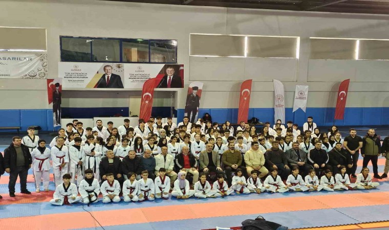 Tatvanda Taekwondo Kuşak müsabakası düzenlendi