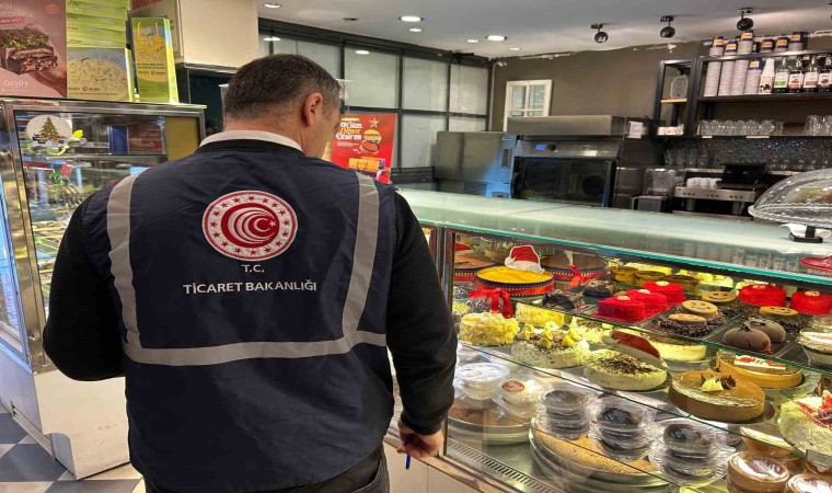 Ticaret Bakanlığı ekipleri İzmirde market ve pastaneleri denetledi