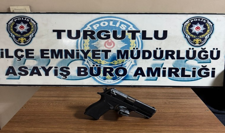 Turgutluda 2 kişiyi yaralayan şahıs tutuklandı