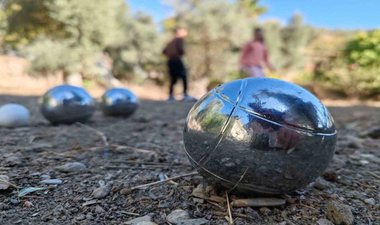 Ulanın kırsal mahallelerinde Bocce sporuna büyük ilgi