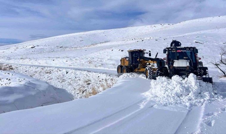 Vanda kapanan 420 yerleşim yolunun 280i ulaşıma açıldı