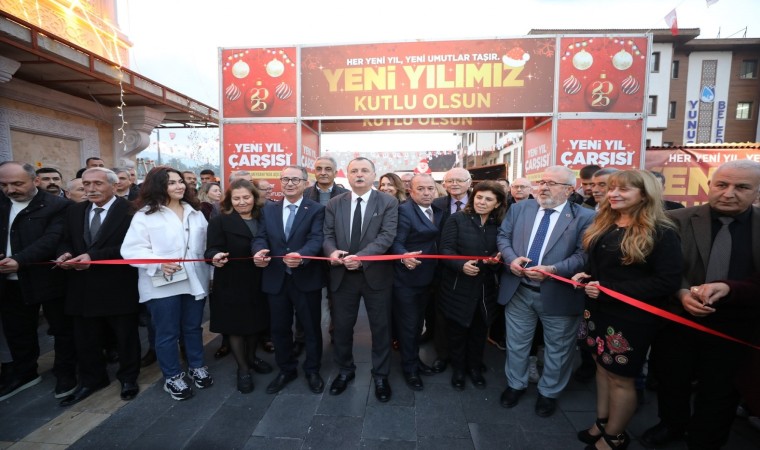 Yunusemrede Yeni Yıl Çarşısı açıldı