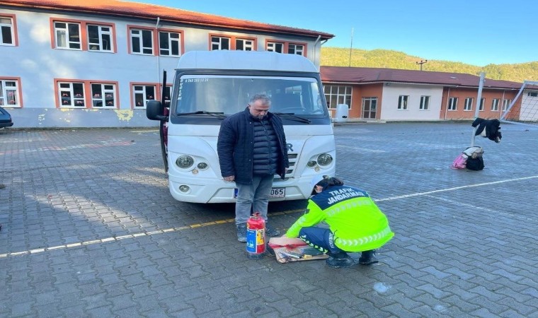 Zonguldakta jandarma ve polisin denetimleri sürüyor