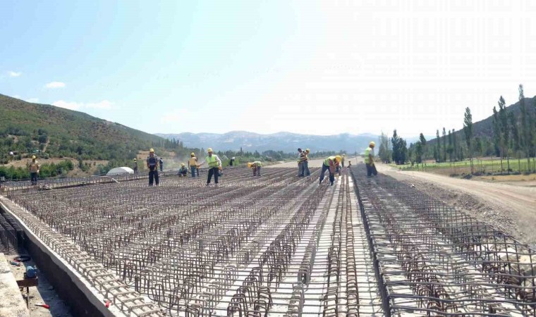 12 yıldır tamamlanamayan yol, ölümlü kazalara neden oluyor