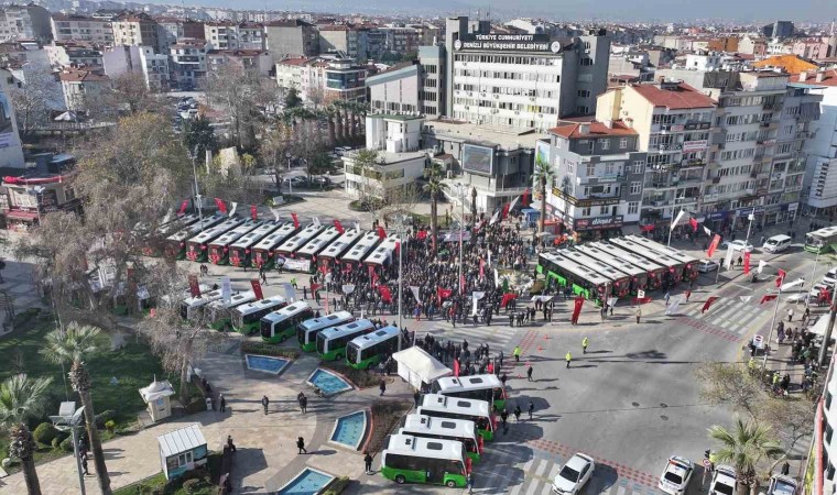 200 milyonluk yeni araçları tanıtan Başkan Çavuşoğlundan Denizliye raylı sistem müjdesi