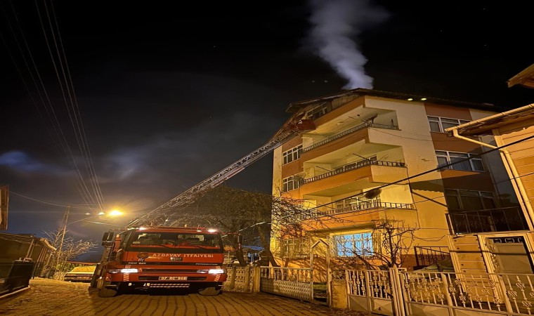 5 katlı binada korkutan yangın