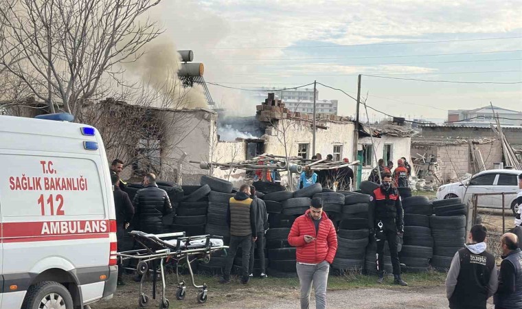 Aksarayda 3 yaşındaki çocuk yangında hayatını kaybetti