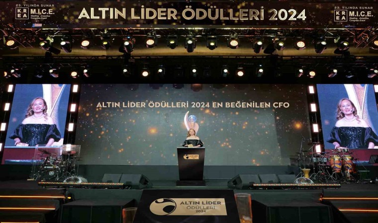 Altın Liderler Ödül Töreninde ‘Türkiyenin En Beğenilen Finans Liderleri ödüllerini aldı