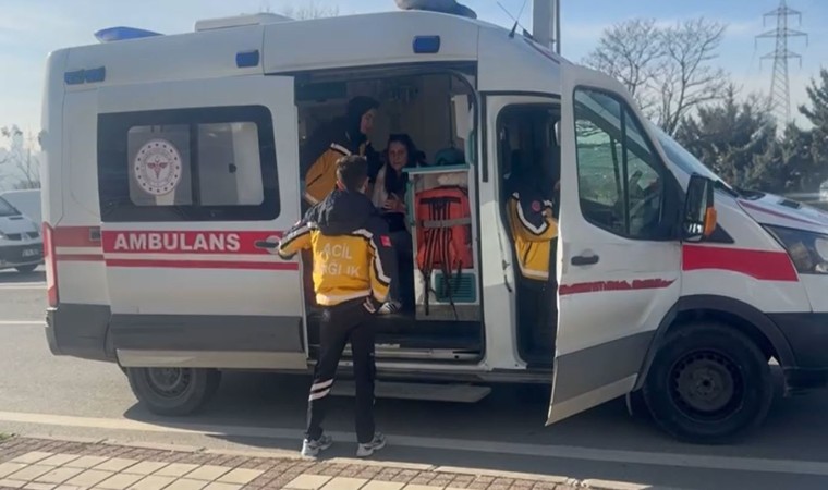 Avcılarda yol vermeme kavgası kadın sürücü kolundan bıçakladı