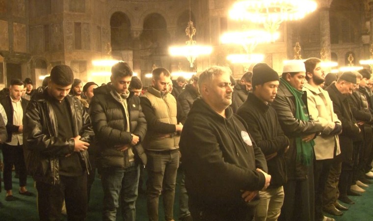 Ayasofya-i Kebir Cami-i Şerifinde Miraç Kandili idrak edildi