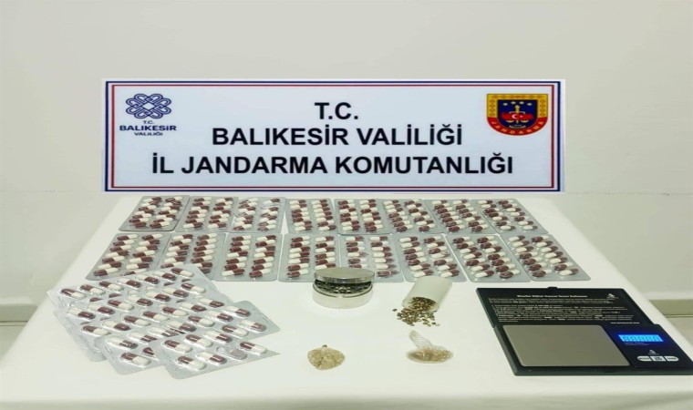 Balıkesirde 2 uyuşturucu taciri yakalandı