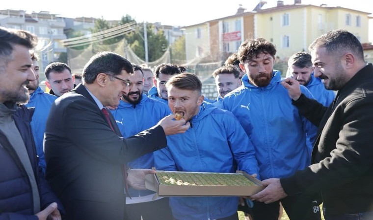 Başkan Eyüp Kahveciden Belediye Kütahyaspora nmoral ziyareti