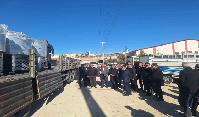 Besnide üreticilere süt soğutma tankları teslim edildi