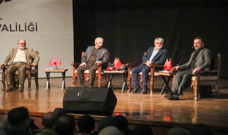 Büyükşehir Belediyesinin Mardin şiir akşamları programına yoğun ilgi