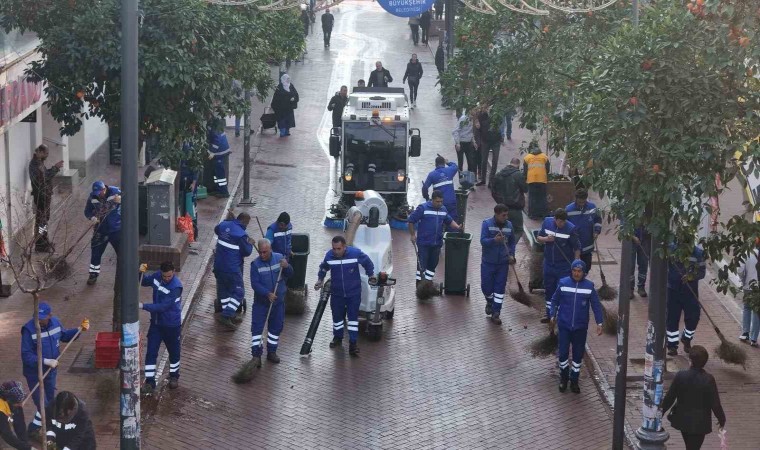 Büyükşehir, Nazillide çevre düzenleme çalışmalarına devam ediyor