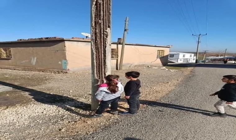 Diyarbakırda Dicle Elektrik direği tehlike saçıyor