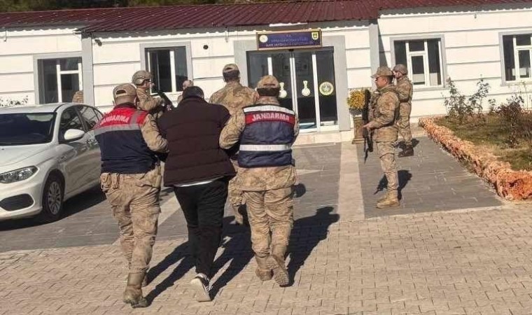 Diyarbakırda haklarında kesinleşmiş hapis cezası bulunan 2 şahıs yakalandı