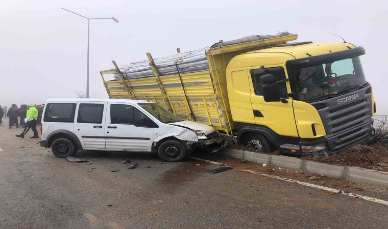 Elazığda 2 saatte 2 büyük zincirleme kaza: 13 araç çarpıştı, 7 yaralı