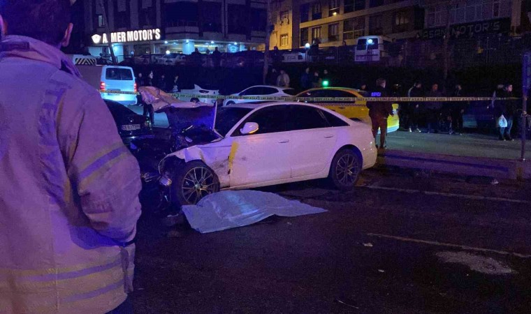 Esenlerde 5 araçlı zincirleme trafik kazası: 1 ölü, 9 yaralı