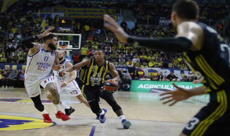 Euroleaguede Türk derbisini Fenerbahçe kazandı