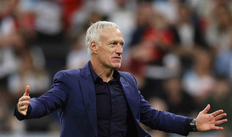 Fransa Milli Takımı Teknik Direktörü Didier Deschampstan ayrılık kararı