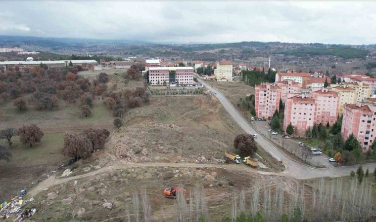 Gedizde TOKİ 5. Etap Projesi için ilk kazma vuruldu