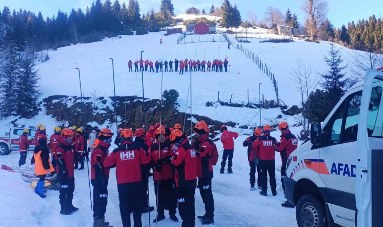 Giresunda çığ tatbikatı yapıldı