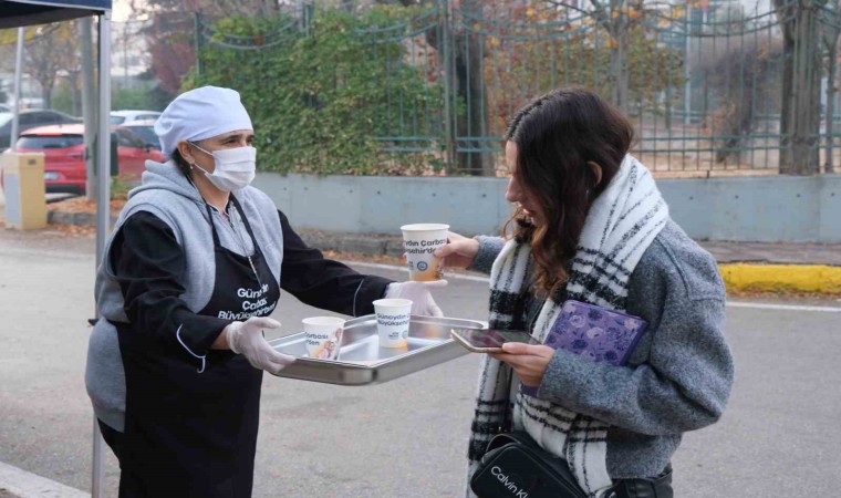 “Günaydın Çorbası” gençler tarafından çok sevildi