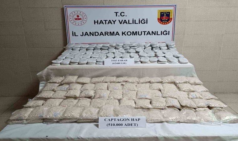 Hatayda 87 kilo 990 gram captagon hap ve 62 kilo 400 gram toz esrar ele geçirildi